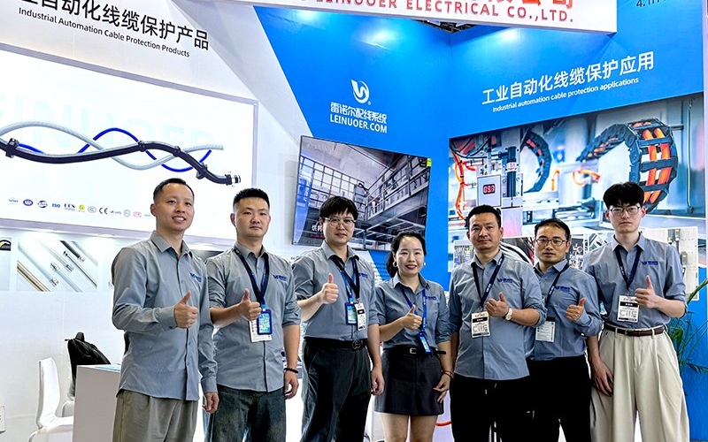 浙江雷諾爾電氣參展工博會圓滿成功，工業(yè)線纜連接保護方案收獲關(guān)注與認(rèn)可